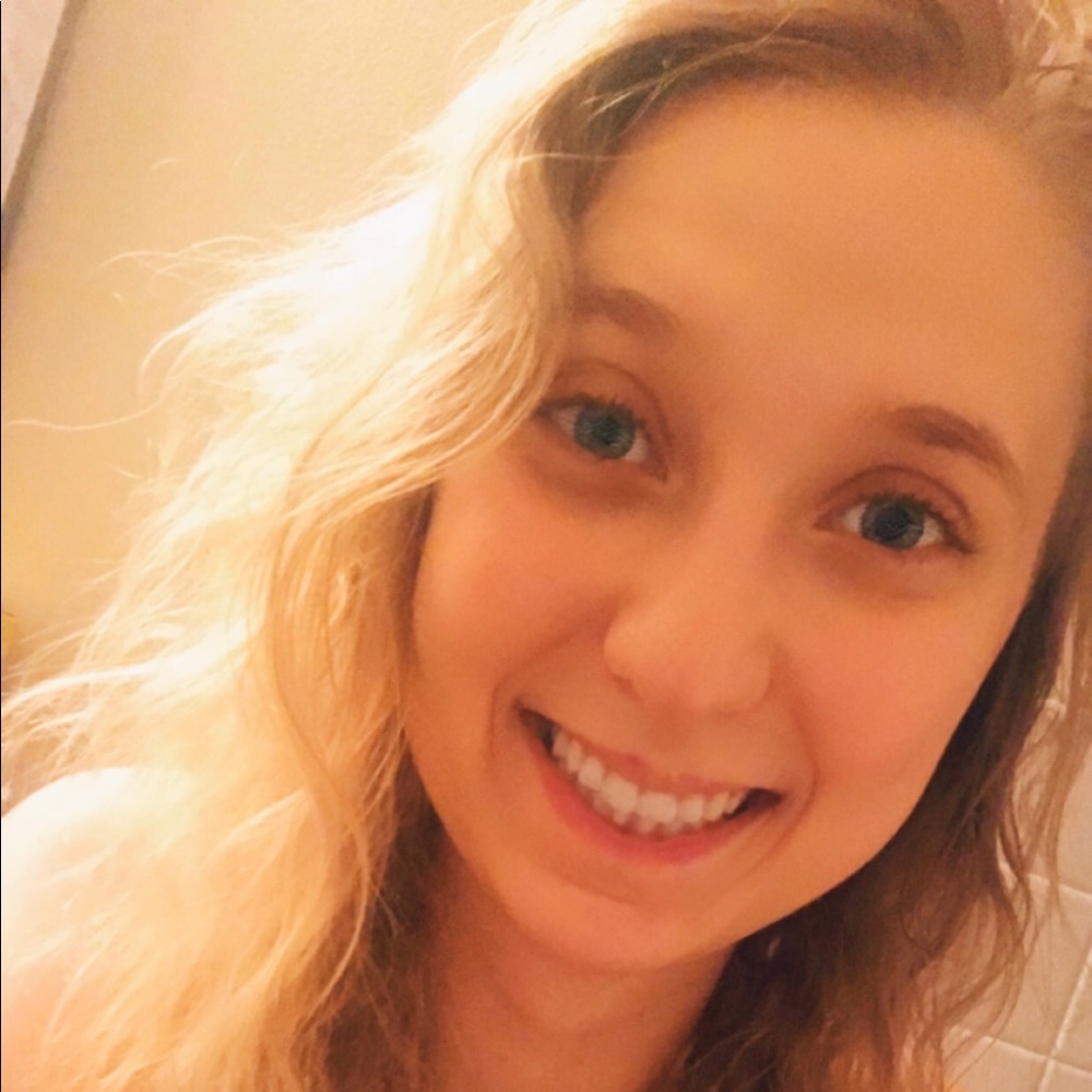 Meet your Posher, Emma